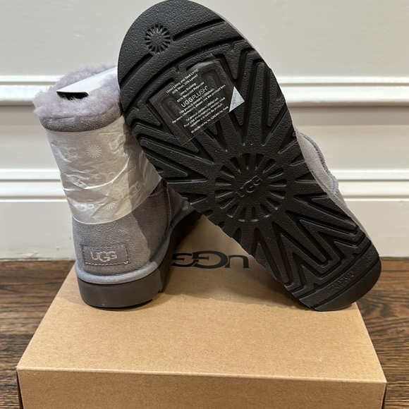 W Ugg classic mini Gem - Picture 5 of 5